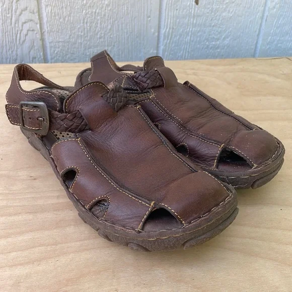 Born | Shoes | Born Mens Leather Fisherman Close Toed 